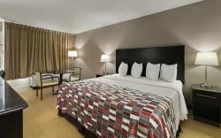 Red Roof Inn & Suites Cave City