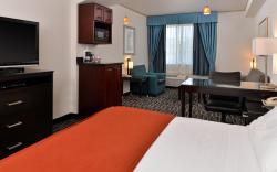 Holiday Inn Express Hotel & Suites Tacoma South - Lakewood By IHG
