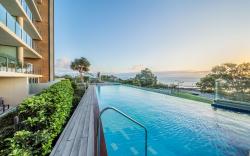Oaks Redcliffe Mon Komo Suites