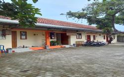 SPOT ON 93452 Wulan Homestay 2 Syariah