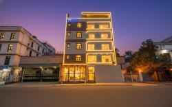 FabHotel Mona International