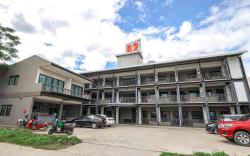 B2 Lanna Boutique & Budget Hotel