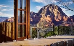 Sky Ranch Lodge