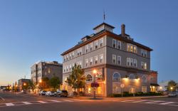 Majestic Inn and Spa