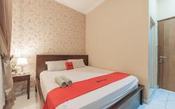 RedDoorz @ Hotel Arwana Tugu Puncak