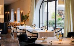 Domaine de Manville Hotel