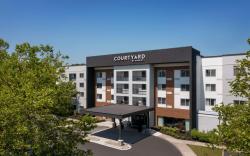 Courtyard by Marriott Edison Woodbridge