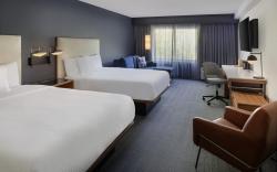 Courtyard by Marriott Edison Woodbridge