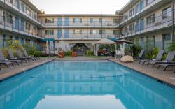 Marin Suites Hotel