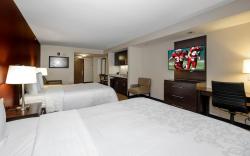 Red Roof PLUS+ & Suites Malone