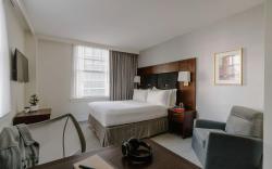 Club Quarters Hotel in Houston