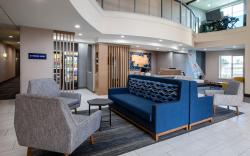 Holiday Inn Express & Suites Lathrop by IHG