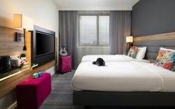 Moxy London Heathrow Airport