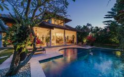 Villa Eight