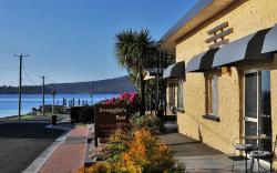 Smugglers Rest Apartments