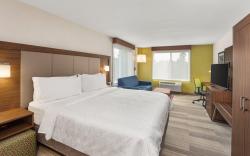 Holiday Inn Express Hotel & Suites Tacoma By IHG