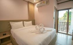 Standard Queen room - พลอยชมพู Pink Tourmaline