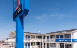 Motel 6 Fort Worth, TX - North