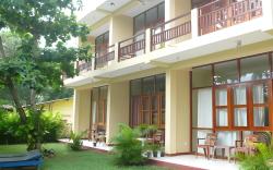 Finlanka Hotel