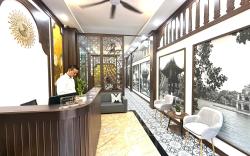 The Queen hotel and spa 2