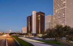 DoubleTree by Hilton Houston - Greenway Plaza Hotel