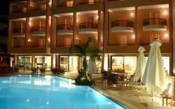 Flisvos Royal Hotel & Suites