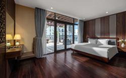 PALAZZO LUXURY HOTEL