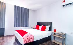 Super OYO 251 Intime Hotel