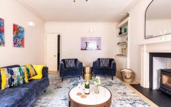 Stylish   Central Apartment - Bath