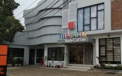 The Batik Bed And Coffee Bandung