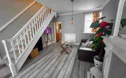 Spacious Retreat - Remote Worker & Family Friendly