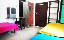 Baba Boys Hostel Lucknow