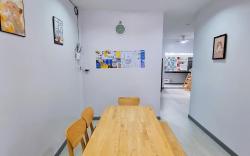 Airport Neko House 