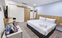 BEYOND 21 HOTEL