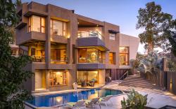 ZenAway - 4BHK Private Villa, Pool, Gym, Breakfast
