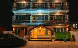 Hotel Mid Orchard Kasol l River Side