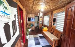 Taylors Plantacion Resort- Bamboo Villa