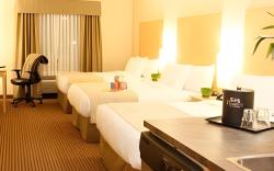 Pomeroy Inn & Suites at Olds College