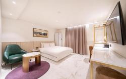 Jeonju Seosin-dong Hotel Azit