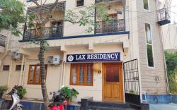 Lax Residency, White Town