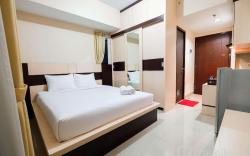 Cozy Studio Room Grand Dhika Apartment By Travelio