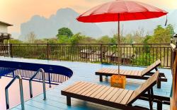 Happy Riverview Hotel VangVieng