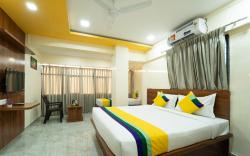 Itsy Hotels Anand Executive, Near Amanora