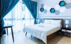 1 bedroom 50m Monorail Shopping2