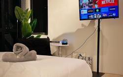 Couple Homestay(LUMA) @Bukit Jalil & Axiata Arena 