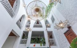 Riad N'S