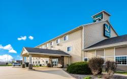 Quality Inn & Suites Eldridge Davenport North