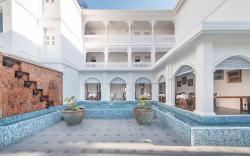 Lanna Inthan Hotel & Resort