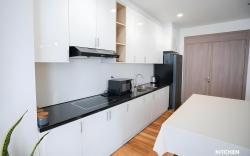 Modern & Charming Penthouse Apt* 5BRs in Center