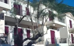 Mikros Gialos Apartments